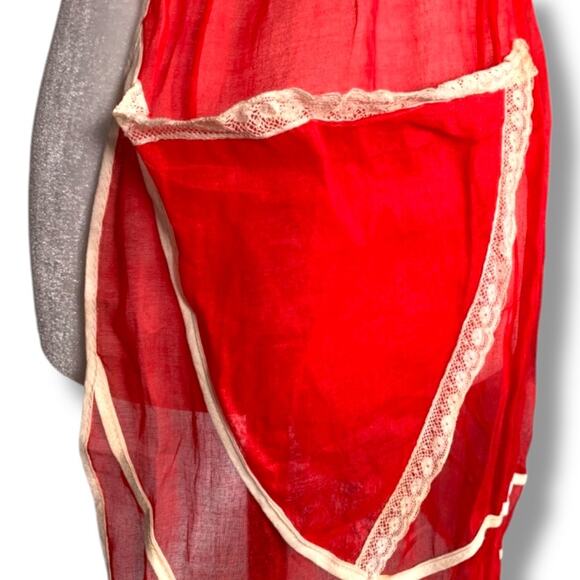 Vintage 1950s Red Sheer Half Apron White Lace Trim Tie Back Retro Housewife - Picture 8 of 13